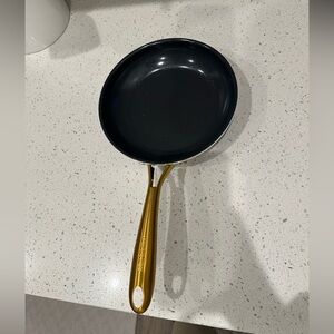 8in GreenPan frying pan